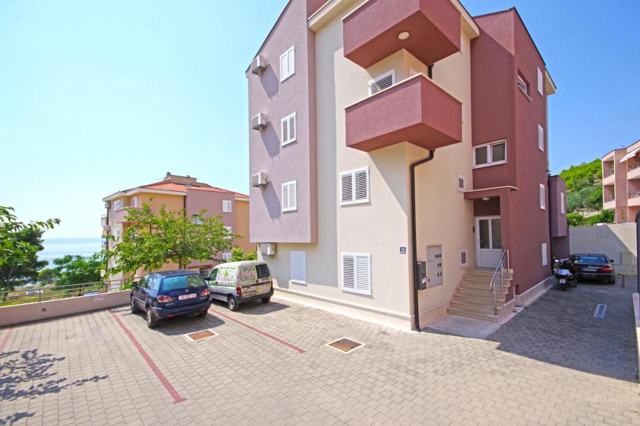 Apartmani Cezar Makarska Exterior foto
