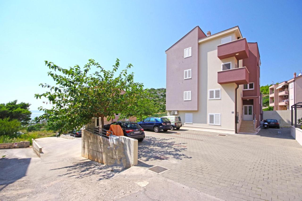 Apartmani Cezar Makarska Exterior foto