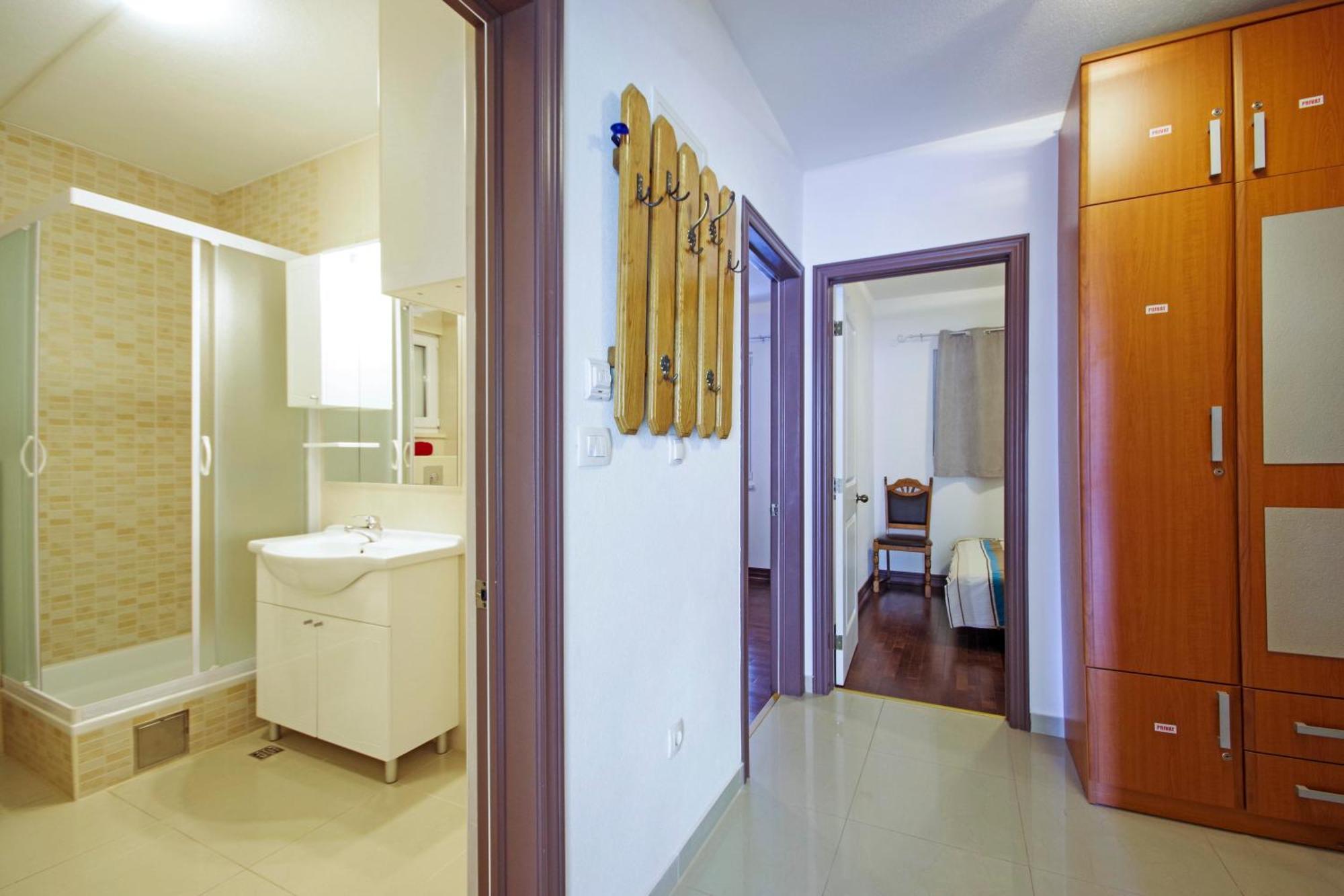 Apartmani Cezar Makarska Exterior foto